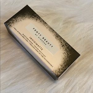 Fenty Beauty blotting paper